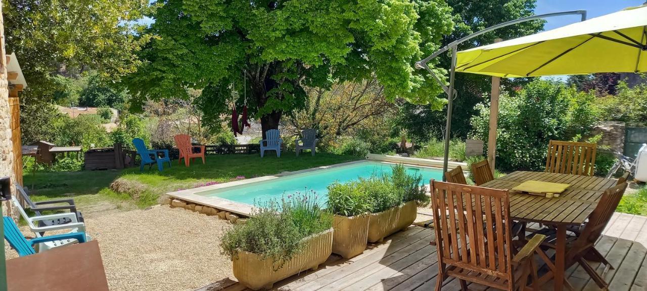 Chambre Du Tilleul - Charme, Confort Et Piscine Sigonce Buitenkant foto